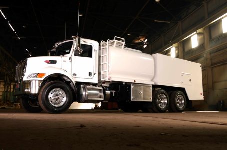 What Are the Advantages of Renting a Fuel and Lube Truck for Your Business